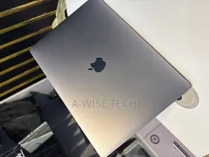 Laptop Apple MacBook Pro 2017 16GB Intel Core i5 SSD 256GB