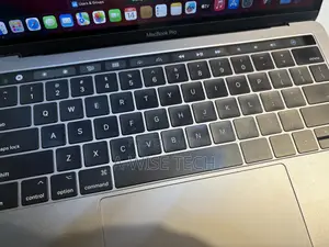 Laptop Apple MacBook Pro 2017 16GB Intel Core i5 SSD 256GB