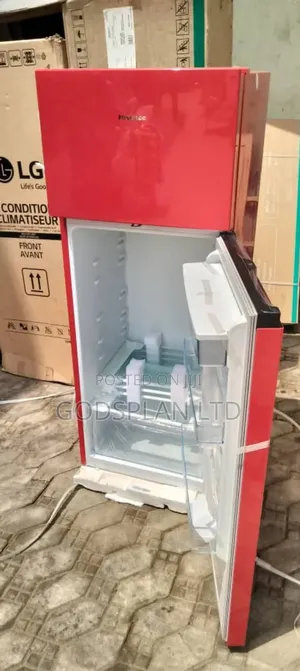 Fridge With Dispenser 204 Litres