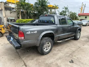 Dodge Dakota Club Cab 4x4 SLT Plus 2004 Gray