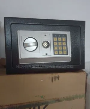 20e Hotel Medium Safe Box