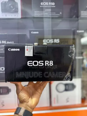 Canon R8 Mirroless Full Frame Camera