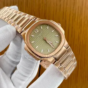 Patek Philippe Quality Luxury Ladies Chain Strap Wristwatch