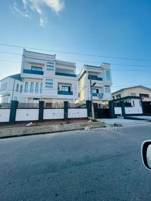 5bdrm Duplex in Inside A Gated, Omole Phase 2 for sale