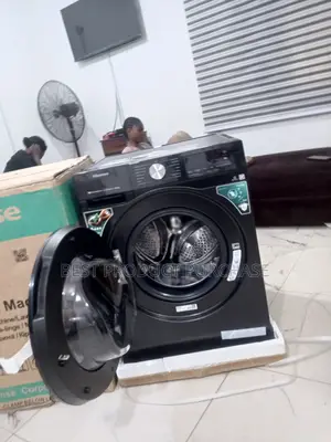 Full Auto Washer – 10.5kg Front Loader by Hisense