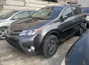 Toyota RAV4 Limited 4dr SUV AWD (2.5L 4cyl 6A) 2014 Gray