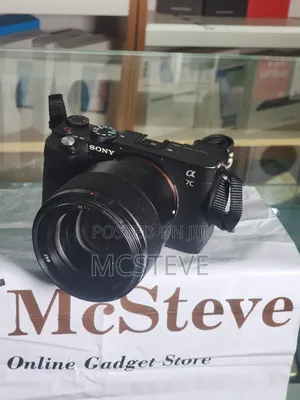 Sony A7c Mirrorless Camera With 85mm F1.8 E-Mount Lens