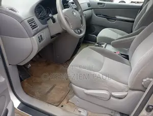 Toyota Sienna LE AWD 2005 Silver