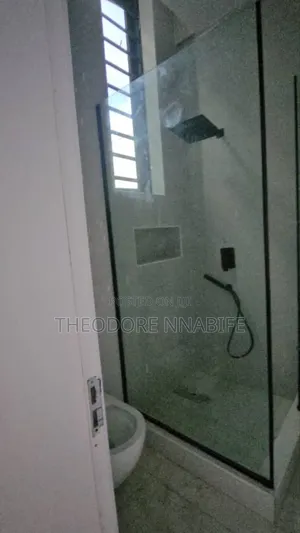 5bdrm Duplex in Adeniyi Jones Ikeja for rent