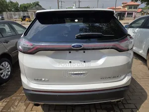 Ford Edge Titanium 4dr SUV (2.0L 4cyl Turbo 6A) 2015 White