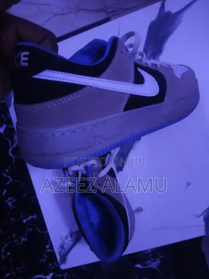 Nike Sneakers