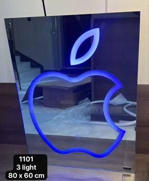 Big Apple Mirror With Lights 10