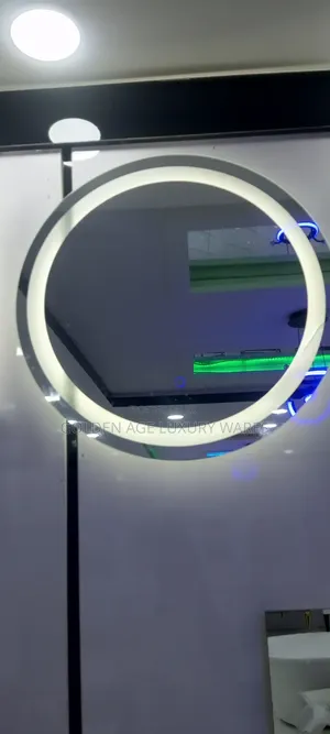 Round Frameless Mirror With Light
