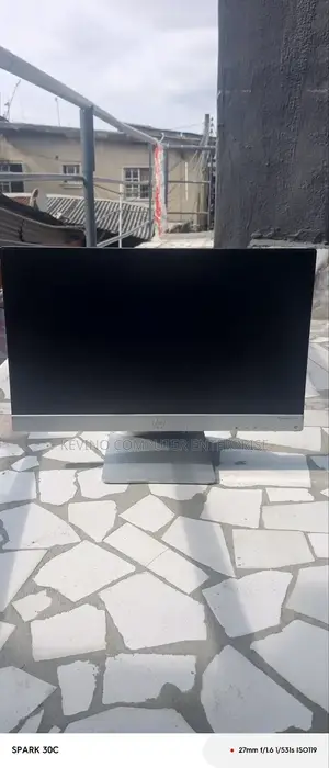 HP Pavilion Frameless