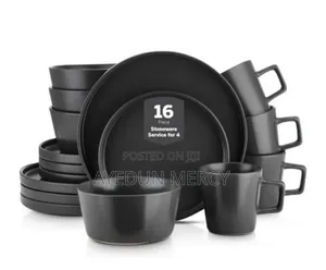 Set of Plate