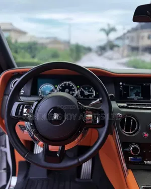 Rolls-Royce Cullinan Base 2021 White