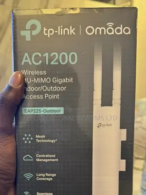Tplink Eap225 Ac1200 Gigabit Indoor/Outdoor Accesspoint