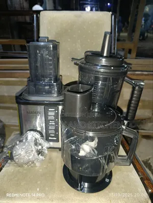 Brand New 8 in 1 Blender for Your Sweet Home