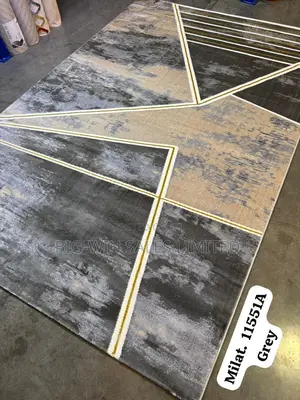 Center Rugs
