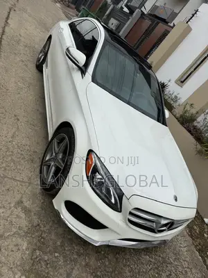 Mercedes-Benz C-Class C 300 4MATIC (W205) 2018 White