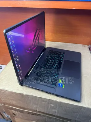 Laptop Asus ROG Zephyrus G16 32GB Intel Core I9 SSD 1T