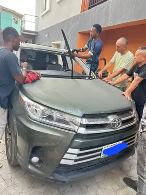 Toyota Highlander 2016 Windscreen Glass Available