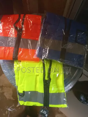 Reflective Jacket With 4 Pockets