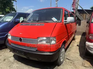 Volkswagen Transporter 2005 Red