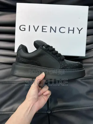 Timeless Classic Givenchy Giv 1