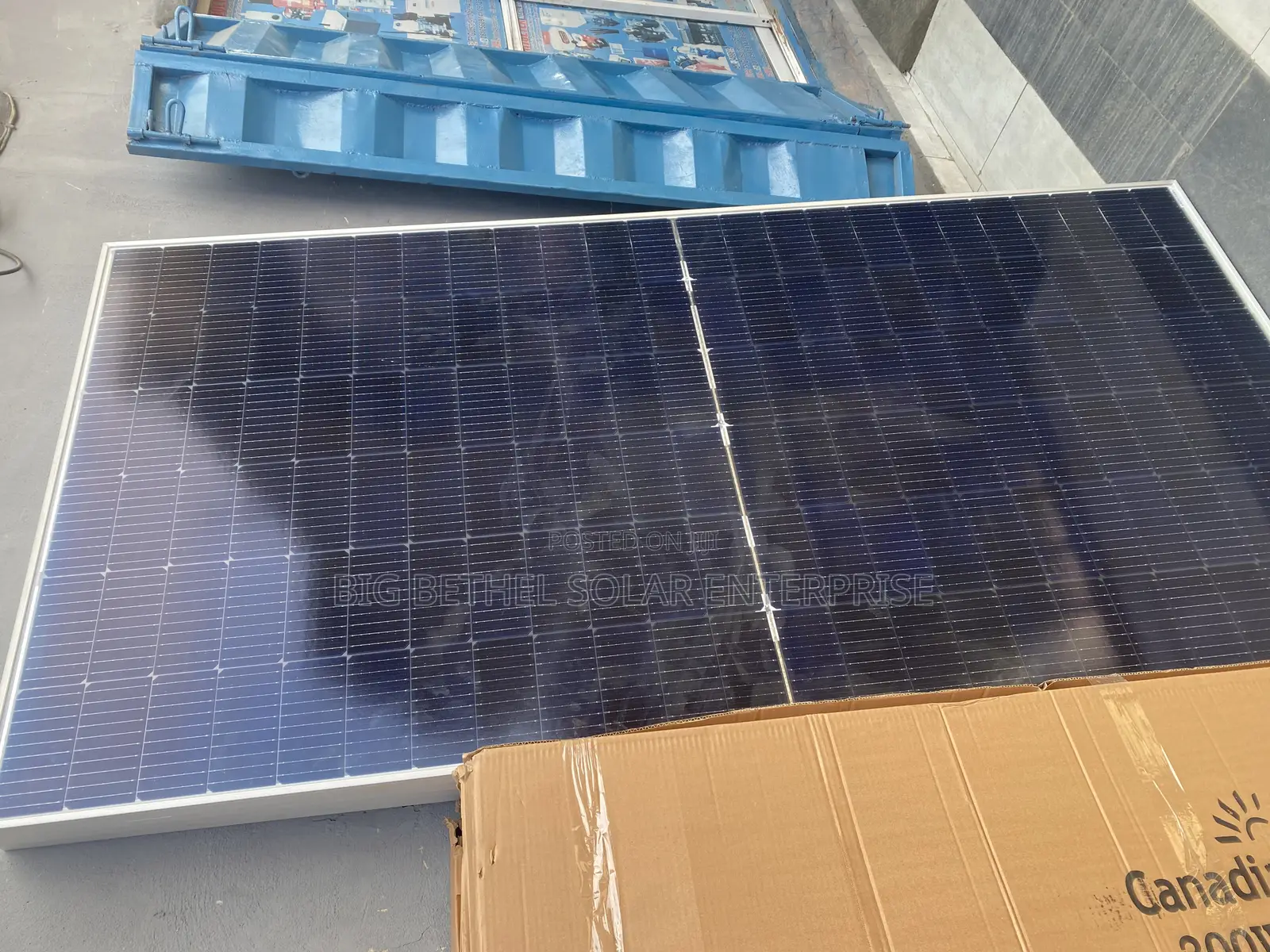 Jinko 555w Halfcult Solar Panel