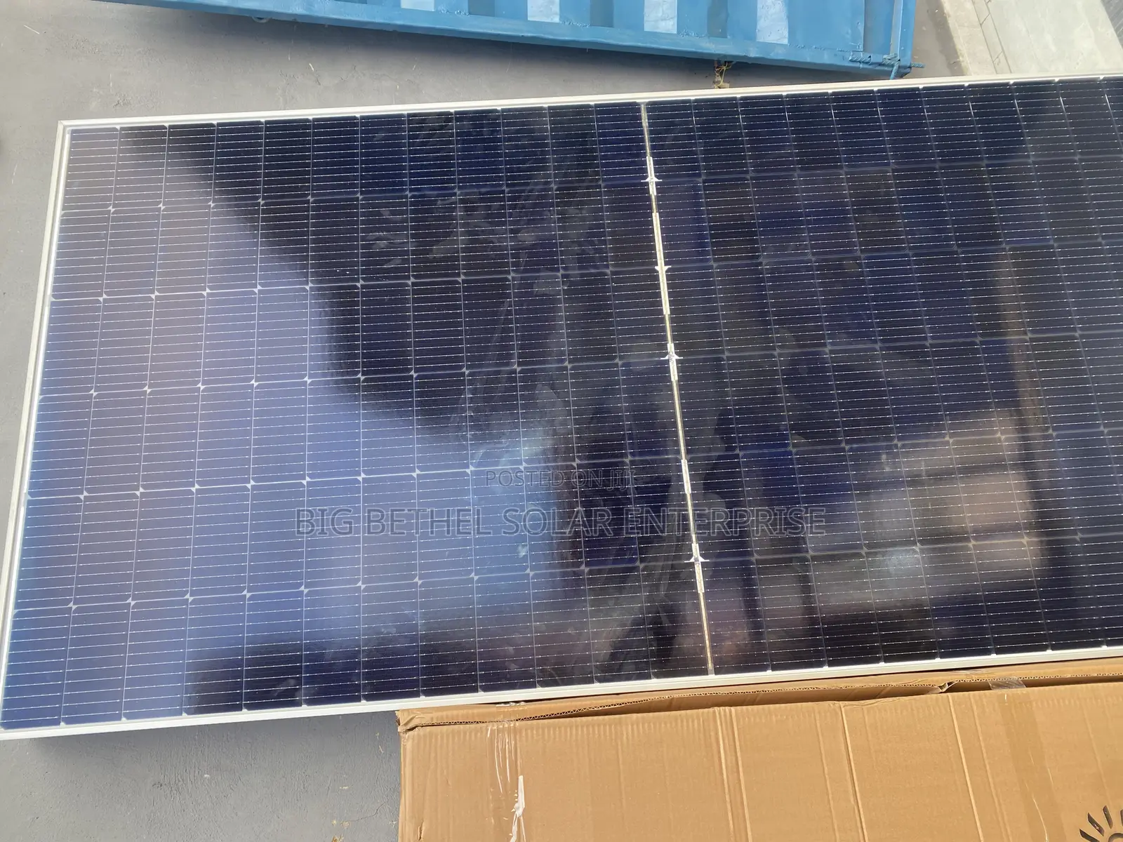 Jinko 555w Halfcult Solar Panel