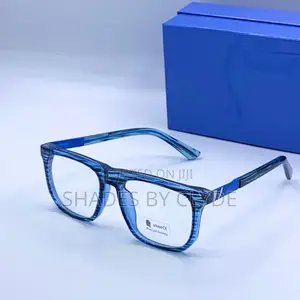 Brand New, Stylish Rectangular Sunglasses - Perfect for Any Occasion!