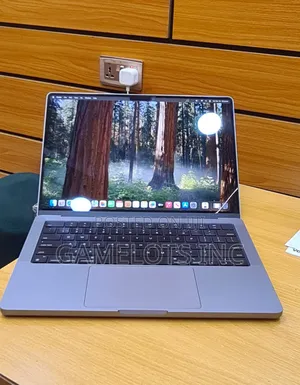 Laptop Apple MacBook Pro 2023 M3 14-inch 8GB Apple M3 SSD 512GB