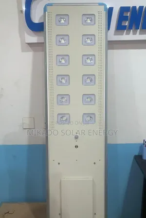 Durable Industrial Streetlight – Energy-Efficient Weatherproof