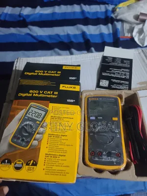 Fluke 15b+ Compact Digital Multimeter