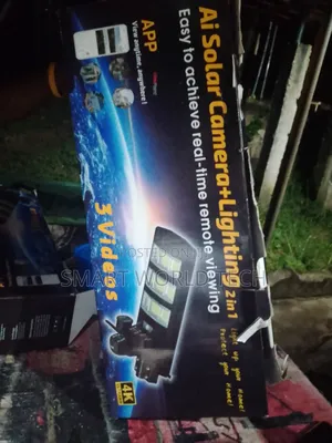 Triple Lens Solar Surveillance Street Light /Camera With 4g Network