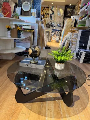 Design Glass Center Table.