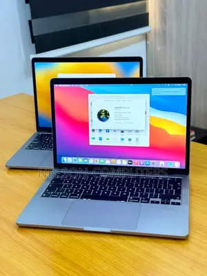 Laptop Apple MacBook Pro 2020 16GB Intel Core i7 SSD 500GB