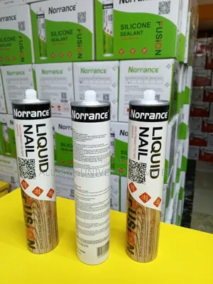 Norrance Fusion No More Nail Gum Wood Adhesive (Nous Parlons Français)
