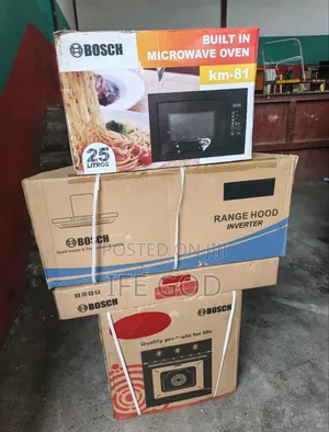 Bosch Kitchen Appliances Set of Inbuilt Cooker Oven Microwaveextractor
