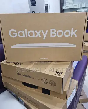 New Laptop Samsung Galaxy Book4 8GB Intel Core I5 SSD 512GB