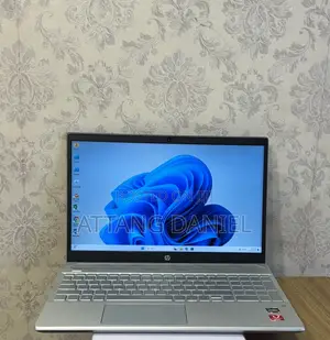 Laptop HP 15-Ra003nia 16GB AMD Ryzen 5 SSD 512GB