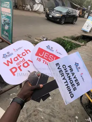 Props, Placards