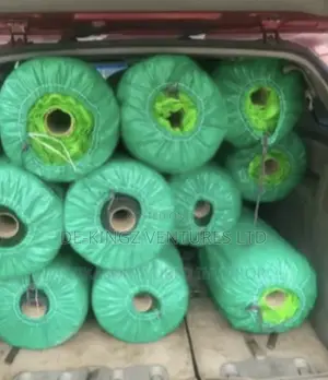 In Rolls and Square Meter Sell of Carpet Grass Astroturf