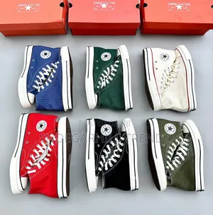 Unisex Converse Chuck Taylor Hi Sneakers