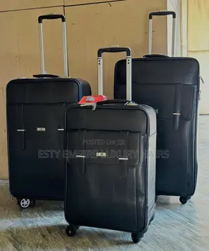 Pure Leather Travel Boxes