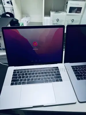 Laptop Apple MacBook Pro 2016 16GB Intel Core I7 SSD 256GB
