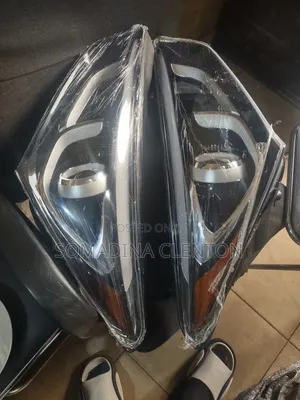 Head Lamp Hyundai Santa Fe 2017