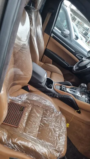 Porsche Cayenne Base 2013 Brown