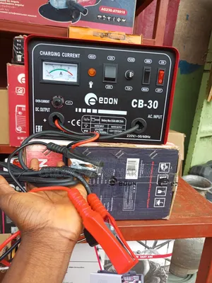 Edon Cb-30 Battery Charger.